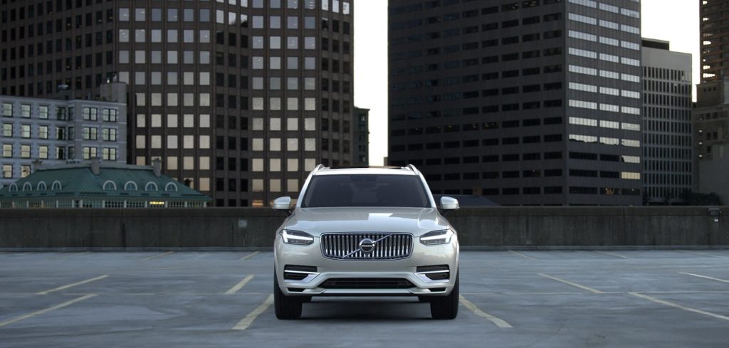 Volvo XC90 with city background