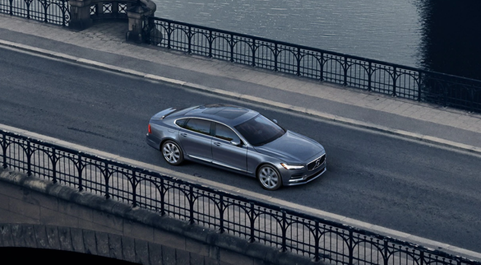 2020 Volvo S90 sedan